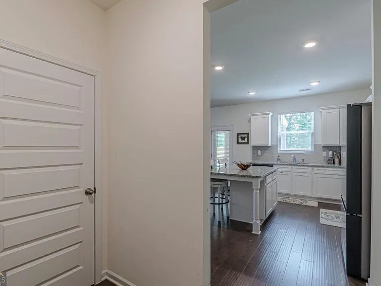 367 Noblewood Dr — Photo 9