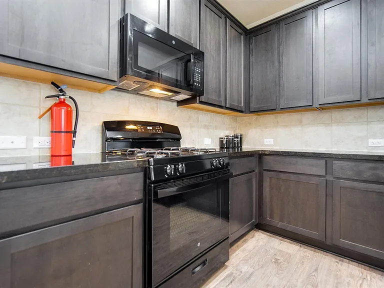 14215 Campo Vista Dr — Photo 15
