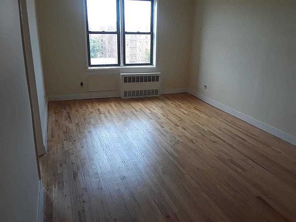 5th image of 2222 E 18th St APT 6A