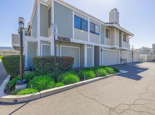 27061 Crossglade Ave UNIT 2, Santa Clarita, CA 91351