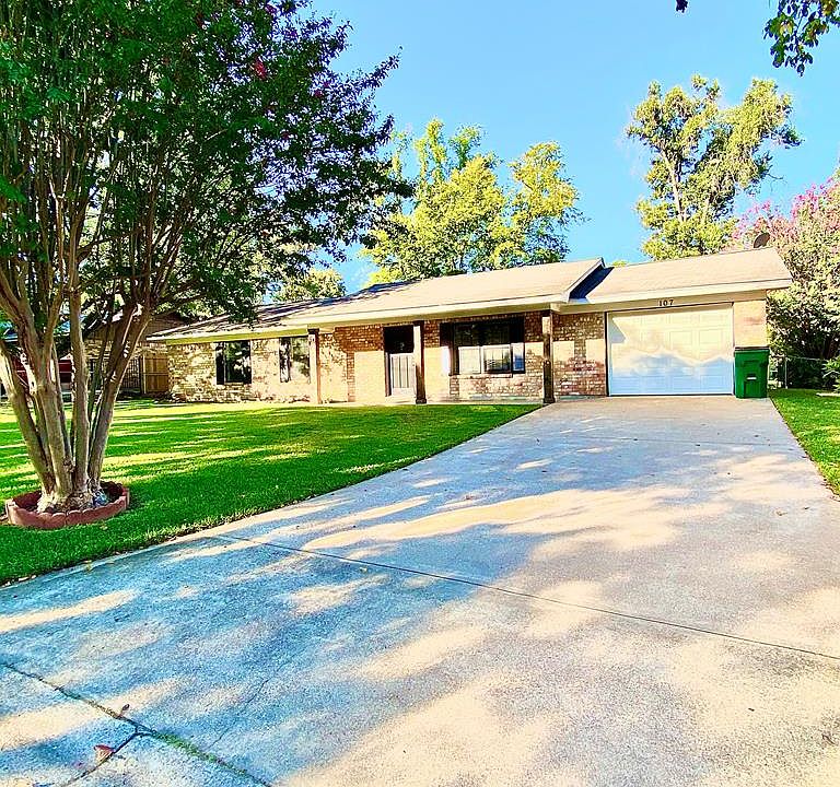 1st image of 107 Tanglewood Dr