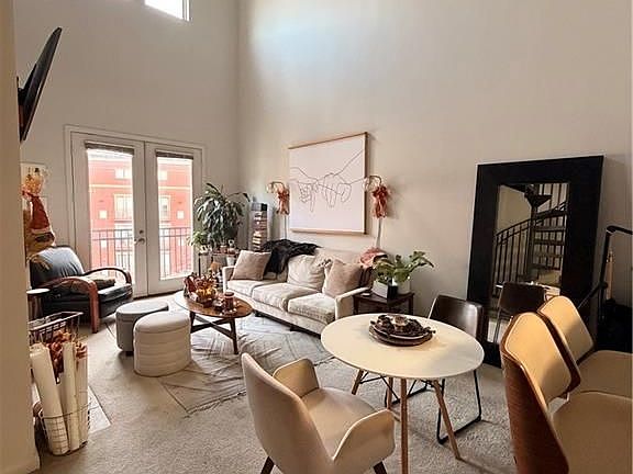 5th image of 903 Providence Pl APT 422