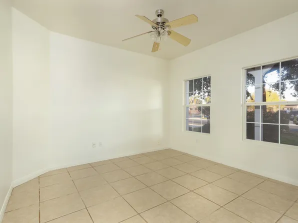 9813 Valerio Ct, Bakersfield, CA 93312