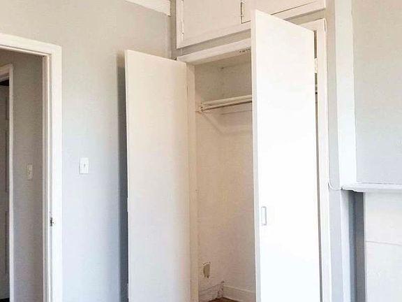 5th image of 1299 Gates Ave #3RR