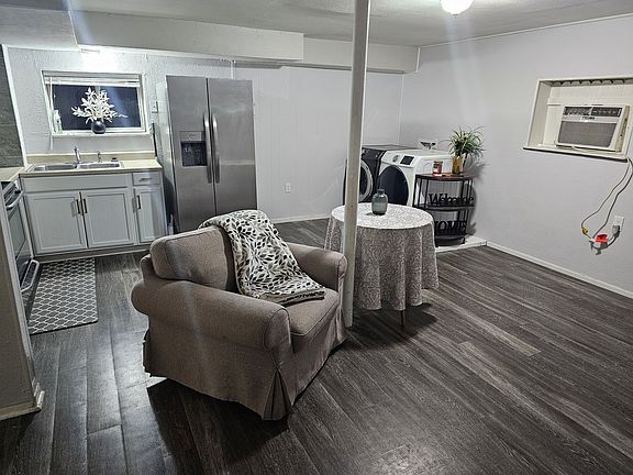 4th image of 5139 Loma Linda Dr APT 101
