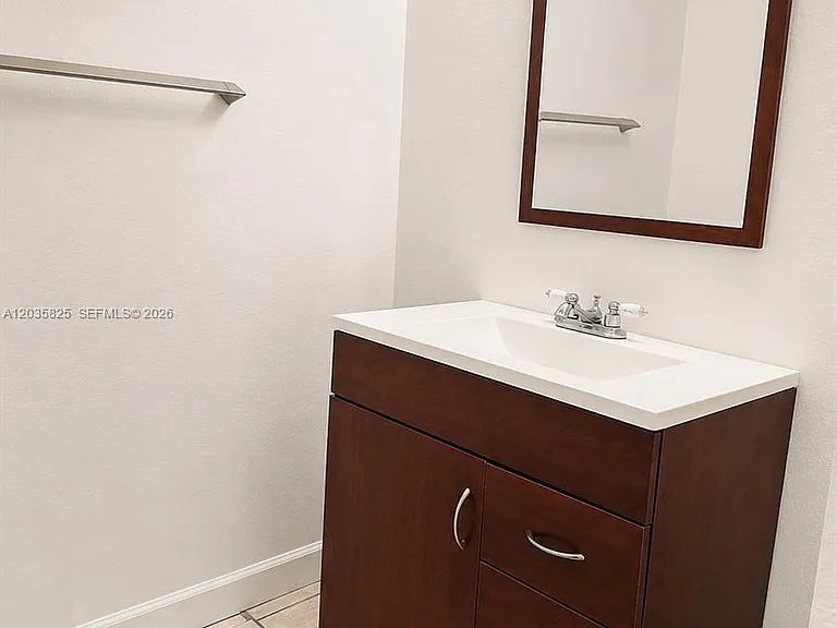 663 Vista Isles Dr #1711 — Photo 7