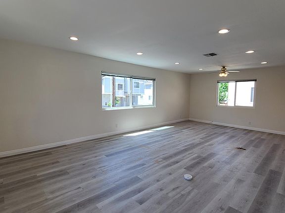 2nd image of 38 Bonita St Unit E