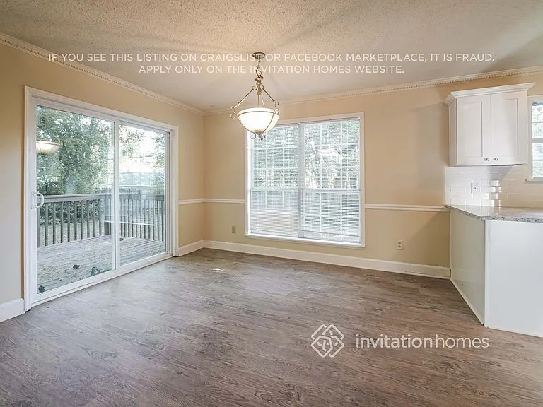 7855 Dogwood Way — Photo 6