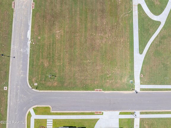 4th image of 200 Sea Island Ln