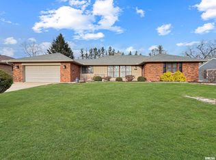 515 W Greenway Pl, Peoria, IL