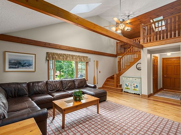5th image of 18 Ivy Rd