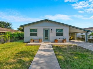 210 6th St, Jupiter, FL 33458