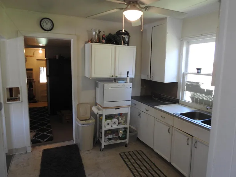 517 Atwood St — Photo 4