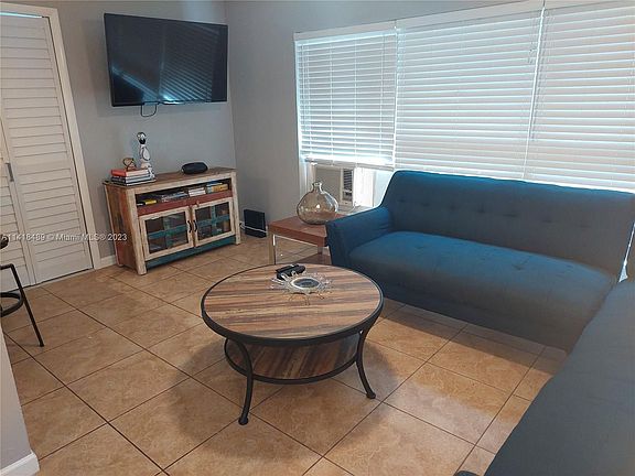 5th image of 73 NE 25th St #1-2
