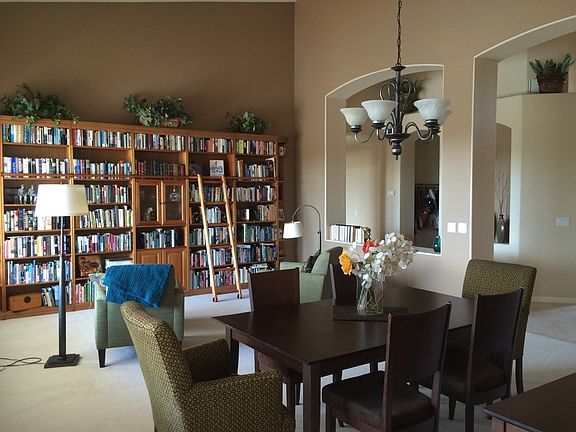 Dining/family room