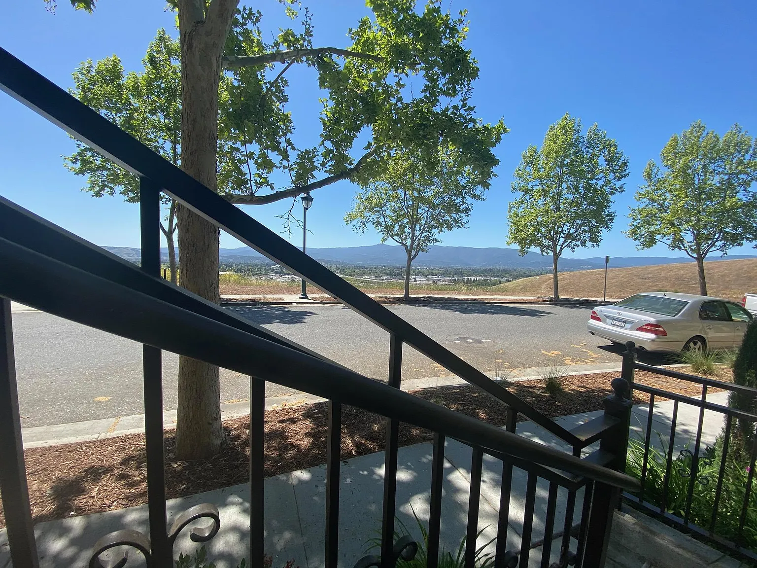 731 Batista Dr — Photo 3