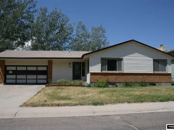 1024 Bandera Ave, Douglas, WY 82633