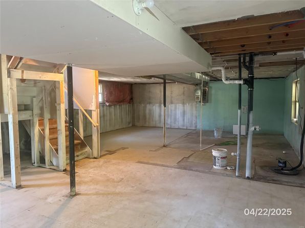 5604 Mark Trl, House Springs, MO 63051
