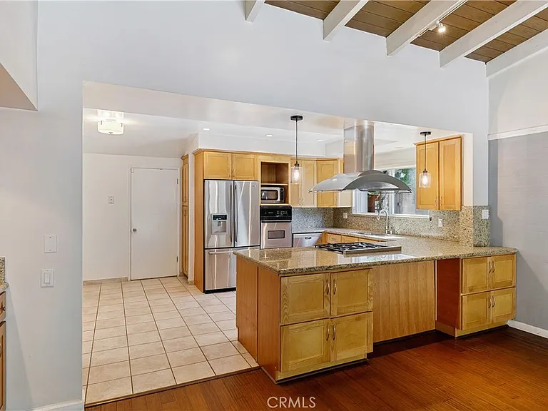 22951 Austin St — Photo 19