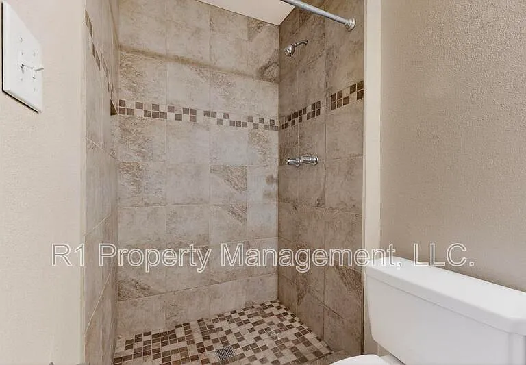222 Shannon Pl NW #1 — Photo 24