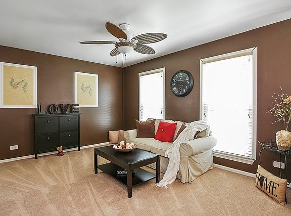 4th image of 1904 Scott Cir