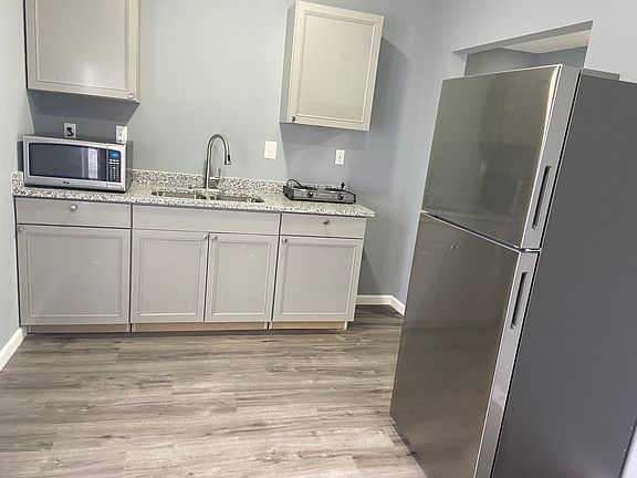 5th image of 2176 Port Potomac Ave #Basement