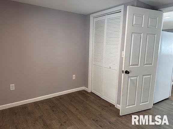 5th image of 1619 Elmwood St