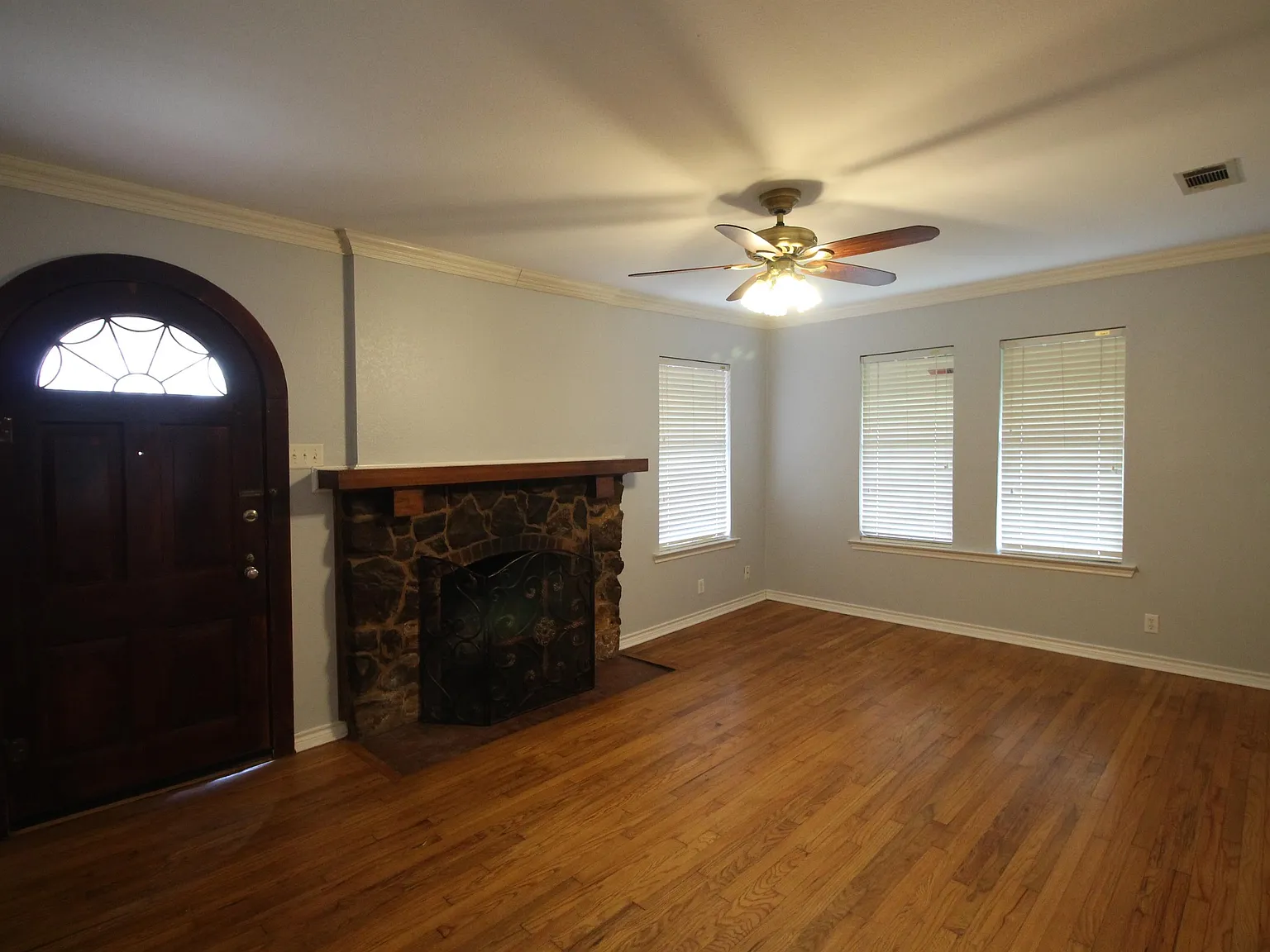 403 West James Street - 1 — Photo 3