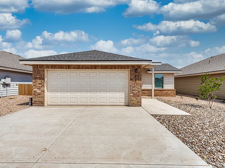 8207 E County Road 111 — Photo 25