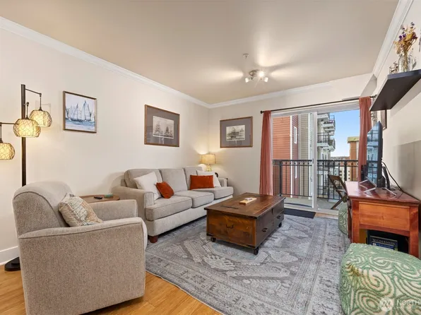 1001 N State Street #209, Bellingham, WA 98225