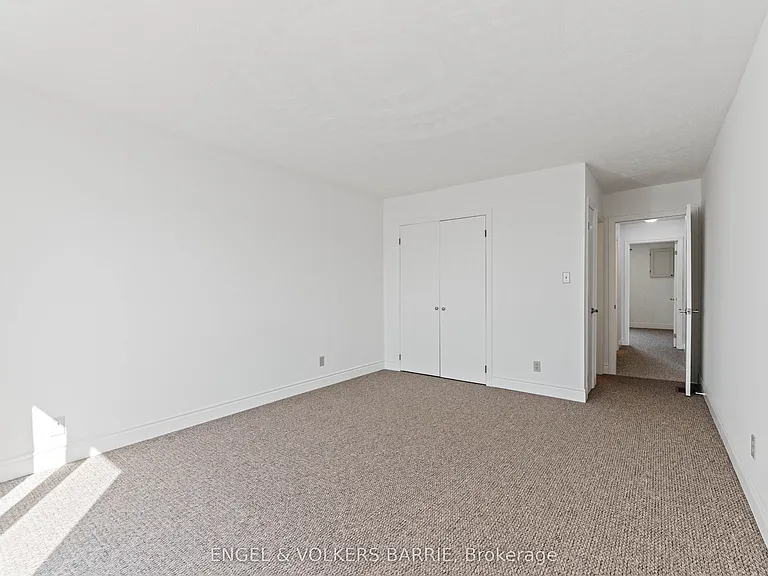 43 Olive Cres #204 — Photo 21