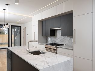 6 Davitt St #1, Dorchester, MA 02125