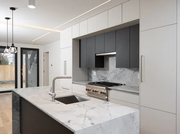 6 Davitt St #1, Dorchester, MA 02125