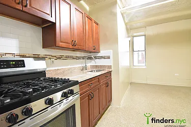 Rented by Clove Realty LLC