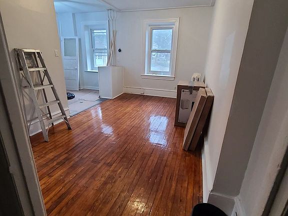 4th image of 6500 Lincoln Dr APT 3