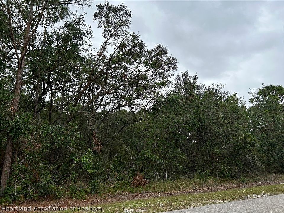 2nd image of 440 Highlands Lake Dr
