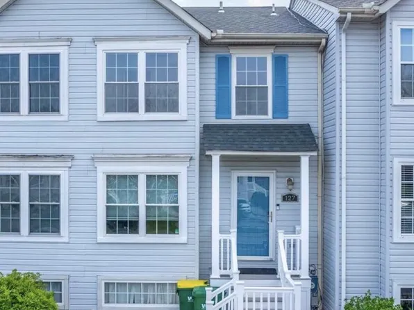 127 Buckson Ct, Bear, DE 19701