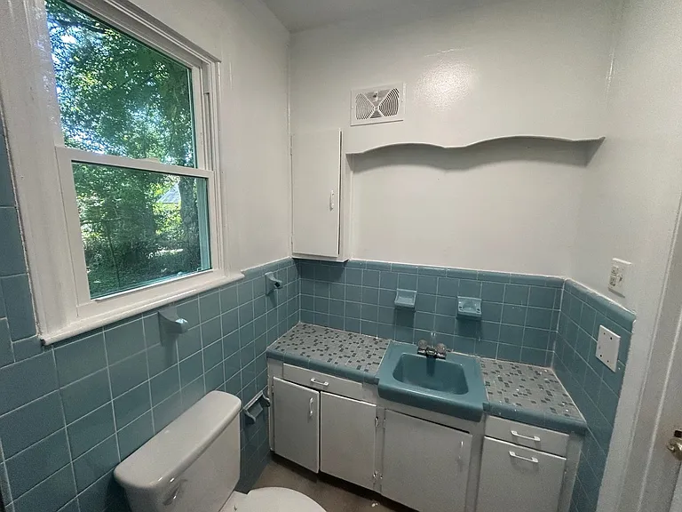 1413 Hyatt Ave — Photo 12