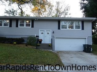 110 Leroy St SW, Cedar Rapids, IA 52404