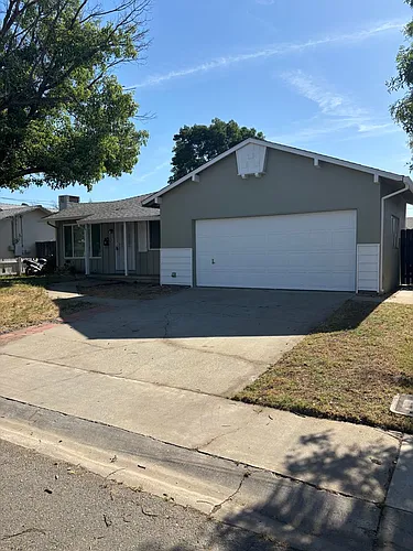 1743 Hall St Photo 1