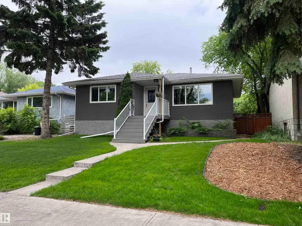 9815 68th Ave NW, Edmonton, AB T6E 0R4