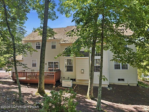 2nd image of 209 Old Orchard Dr