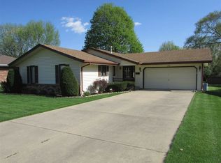 1710 River Bluff Blvd, Rockford, IL 61103