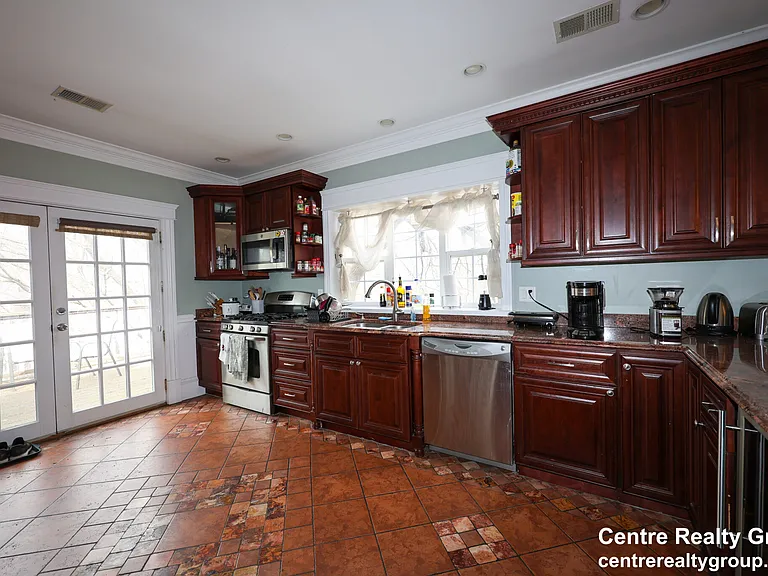 127 Nonantum St #2 — Photo 6