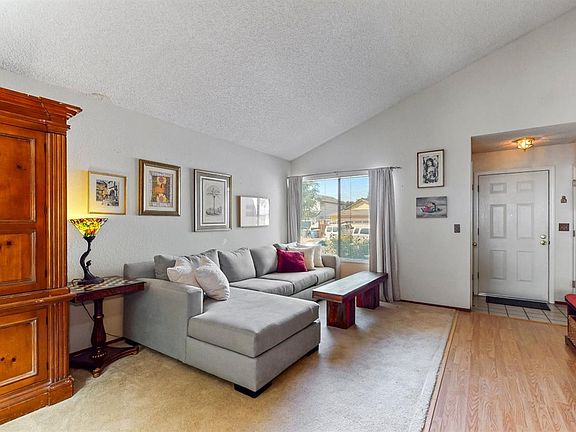 2nd image of 112 Crickett Ct