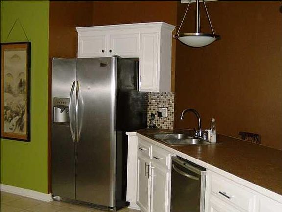 5th image of 2510 Coco Palm Dr