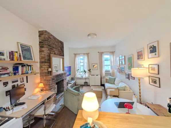 466 West 23rd Street image 1 of 5