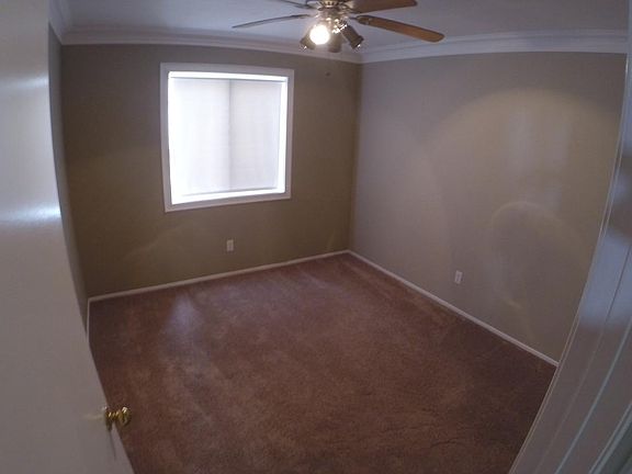 4th image of 29085 Oak Creek Ln