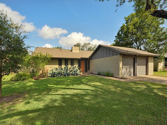 3rd image of 10610 Parkfield Dr