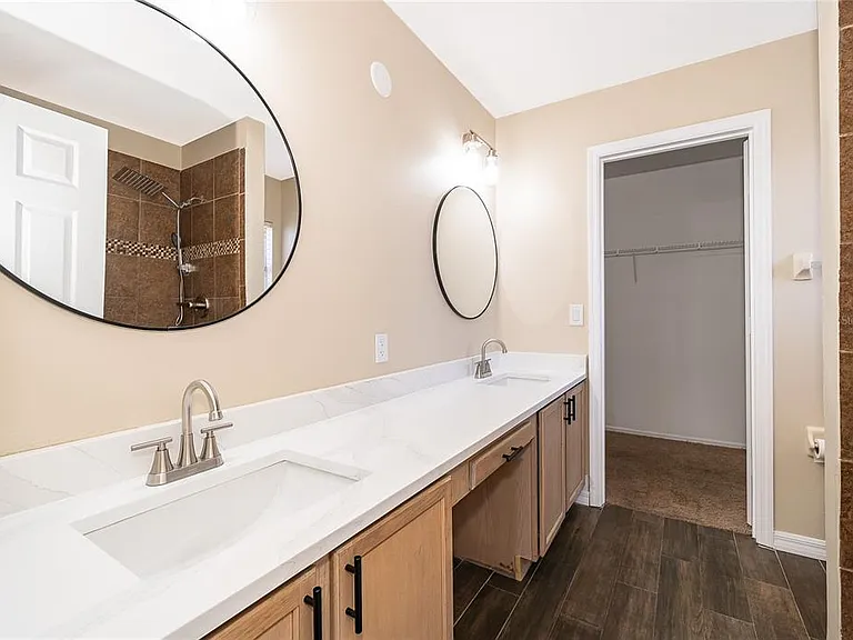 1313 Timberbend Cir — Photo 16